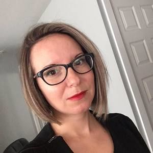 Meet your Posher, Valérie